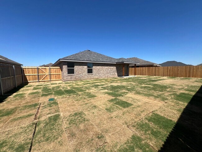 Building Photo - Welcome to Vander Ranch!