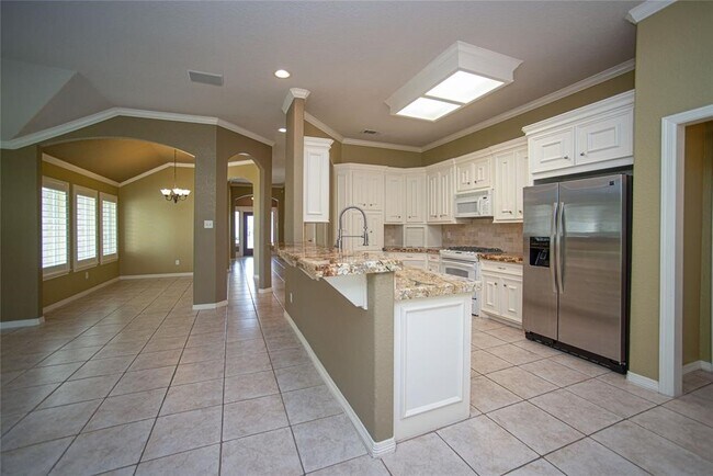 Building Photo - 69 La Costa Dr