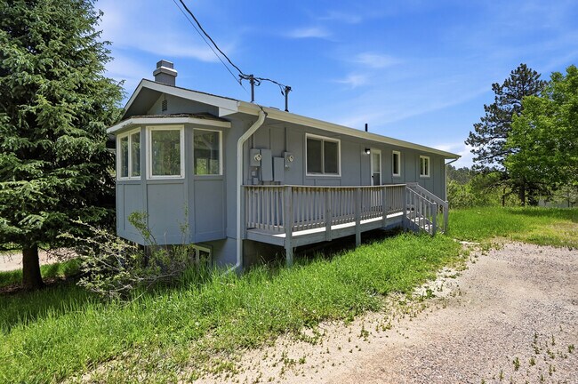 Building Photo - 836 Sleepy Hollow Dr
