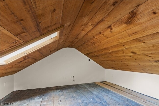 Building Photo - 355 Montana Rd