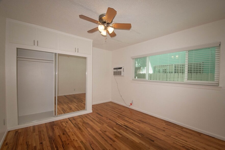 Building Photo - 6271 Kester Ave