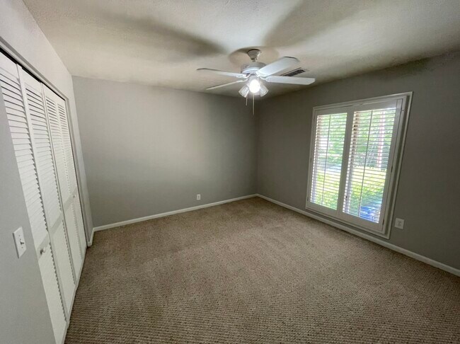2nd Bedroom with Closet - 2050 Cherokee Dr