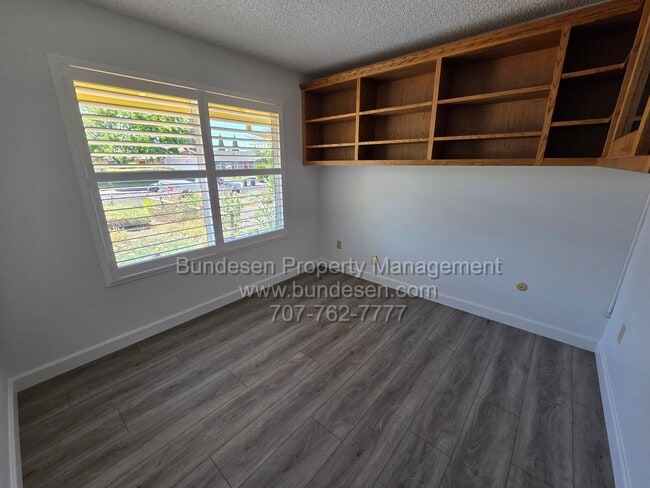 Building Photo - 5266 Evonne Ave