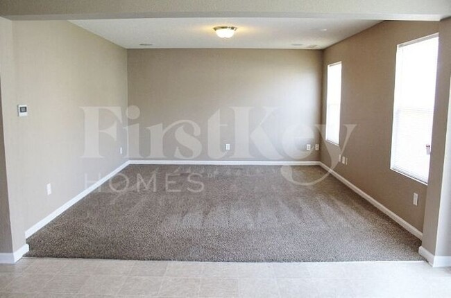 Building Photo - 10444 Apple Creek Dr