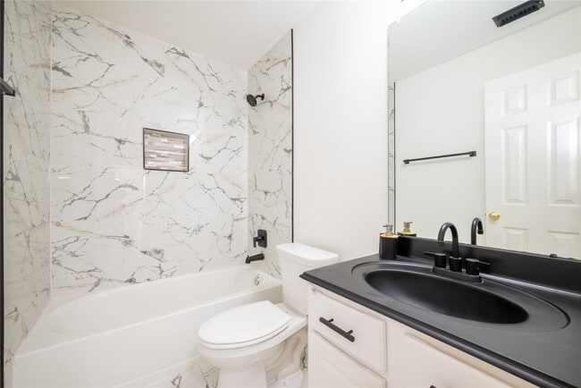 Building Photo - 7246 Wimberly Oaks Ln