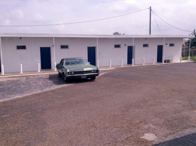 Building Photo - 3201 S Jackson Rd