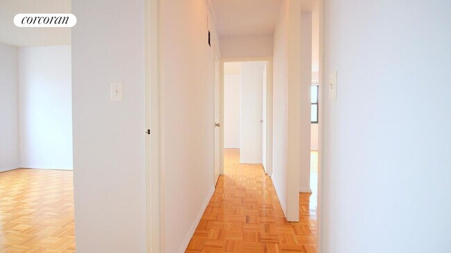 Building Photo - 401 2nd Ave
