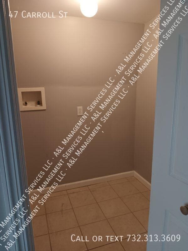 Building Photo - 47 Carroll St