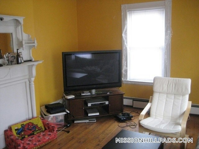 Building Photo - 133 St Alphonsus St