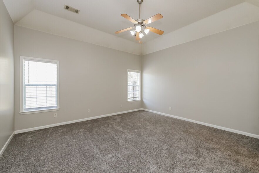 Building Photo - 10076 Sutton Ridge Ln