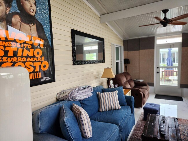 Building Photo - 7717 White Egret Ln