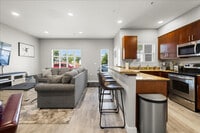 Building Photo - 502 S 15th St