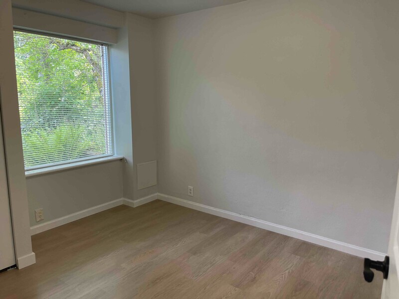 Building Photo - 8147 9th Ave SW