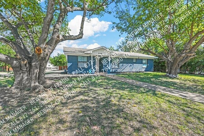 Building Photo - 2346 February Ln