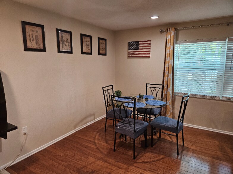 Building Photo - 4315 Aegean Dr