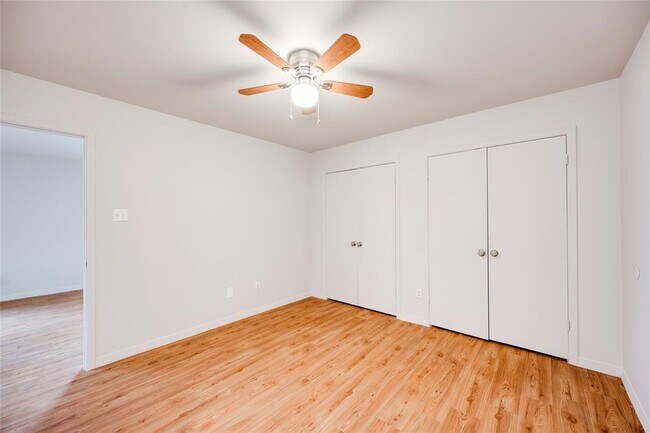Building Photo - 8110 Willet Trail