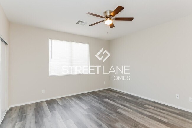 Building Photo - REDUCED!