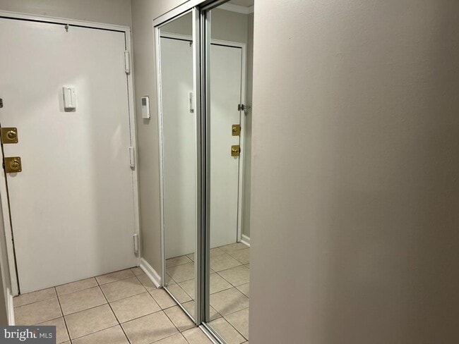 Primary Photo - 1231 Country Mill Dr