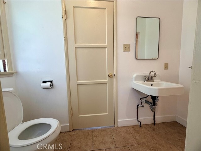 Building Photo - 2408 Hitchcock Dr