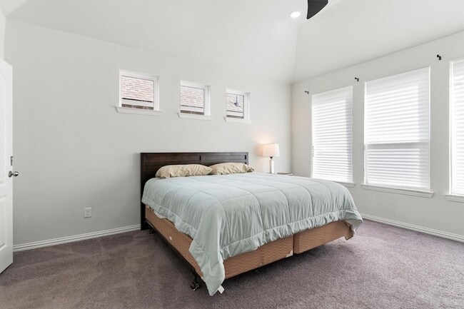 Building Photo - 1610 Temperance Wy