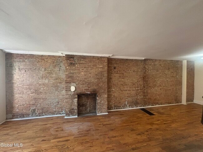 Building Photo - 17 Ash Grove Pl