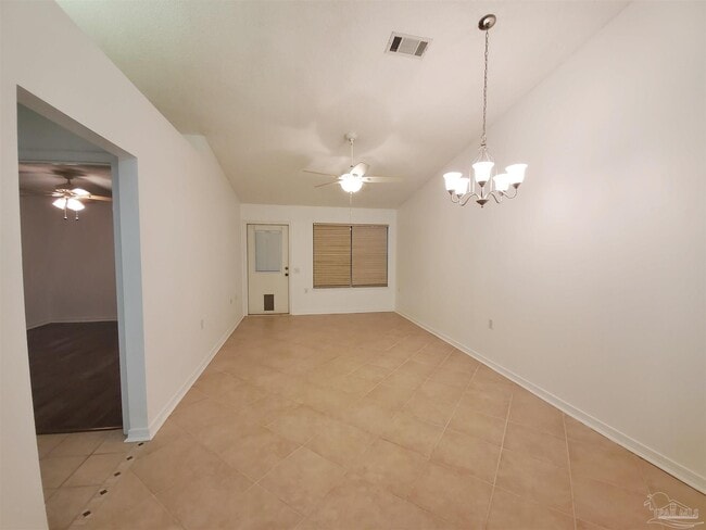 Building Photo - 2527 Trailwood Dr