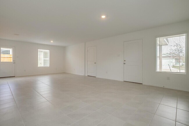 Building Photo - Amazing Northpointe Cottage- 3 Bed, 2 Bath- Eagle Mountain Saginaw ISD- 76179