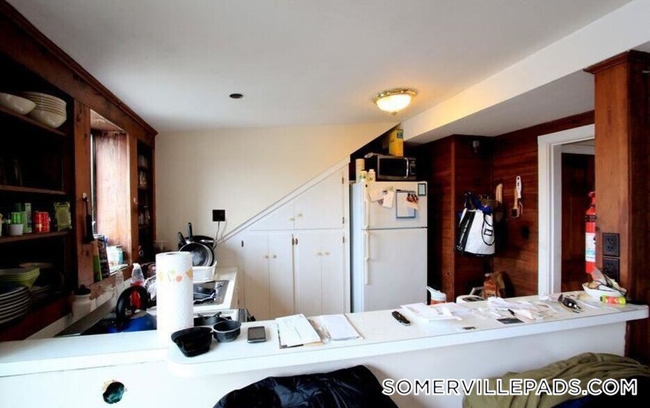 Building Photo - 58 Atherton St