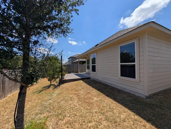 Building Photo - 824 Falkland Trace