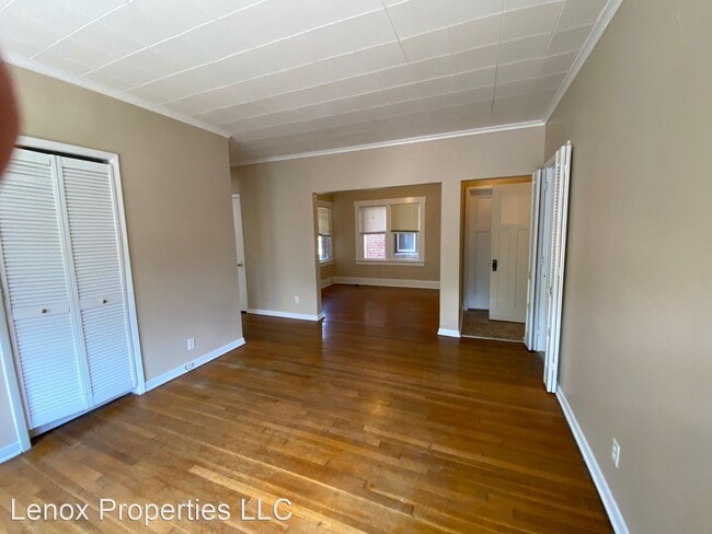 Building Photo - 4215 Grand Ave