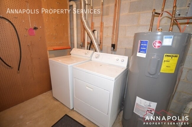 Building Photo - 558 Melissa Ct