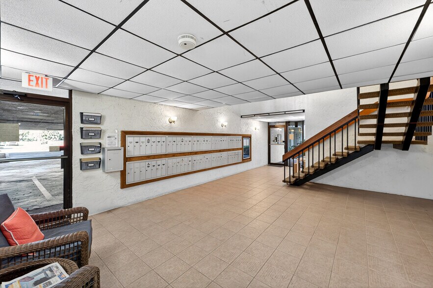 Building Photo - 6218 Palma del Mar Blvd S