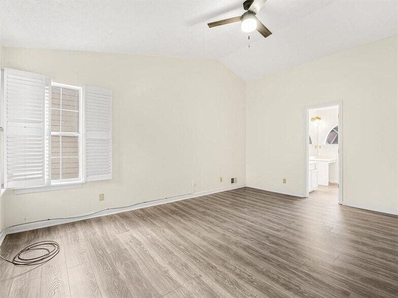 Building Photo - 3920 Sidney Lanier Blvd