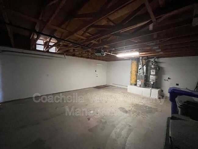 Building Photo - 53750 Avenida Alvarado