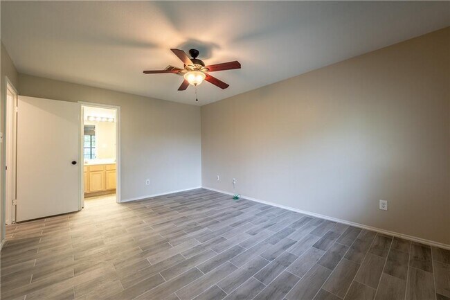 Building Photo - 1607 Greening Way