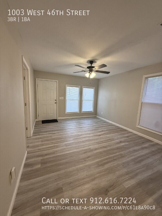 Building Photo - 1003 W 46th St