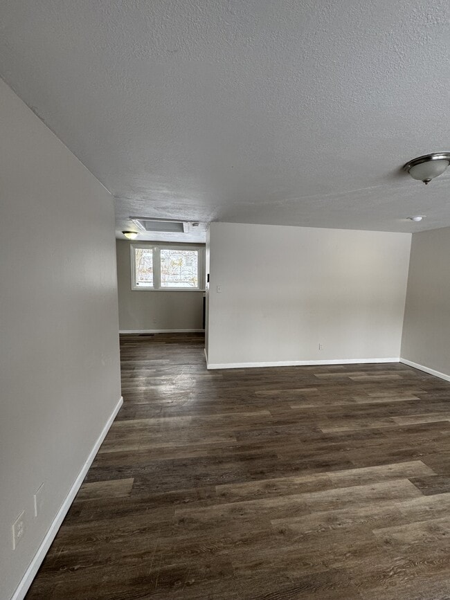 Building Photo - 1313 SW Clontarf St