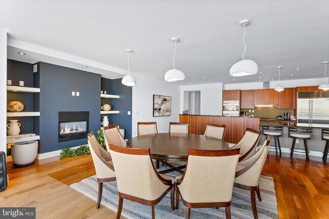 Building Photo - 147 Waterfront St