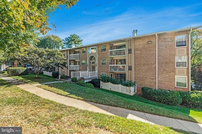 Primary Photo - 1935 Wilson Ln