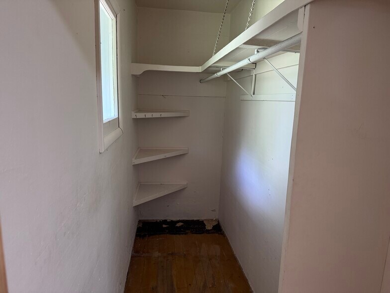 Building Photo - 280 3rd St