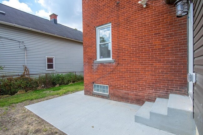 Building Photo - 778 S 17th St