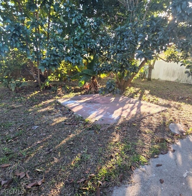 Building Photo - 204 E Bougainvillea Rd