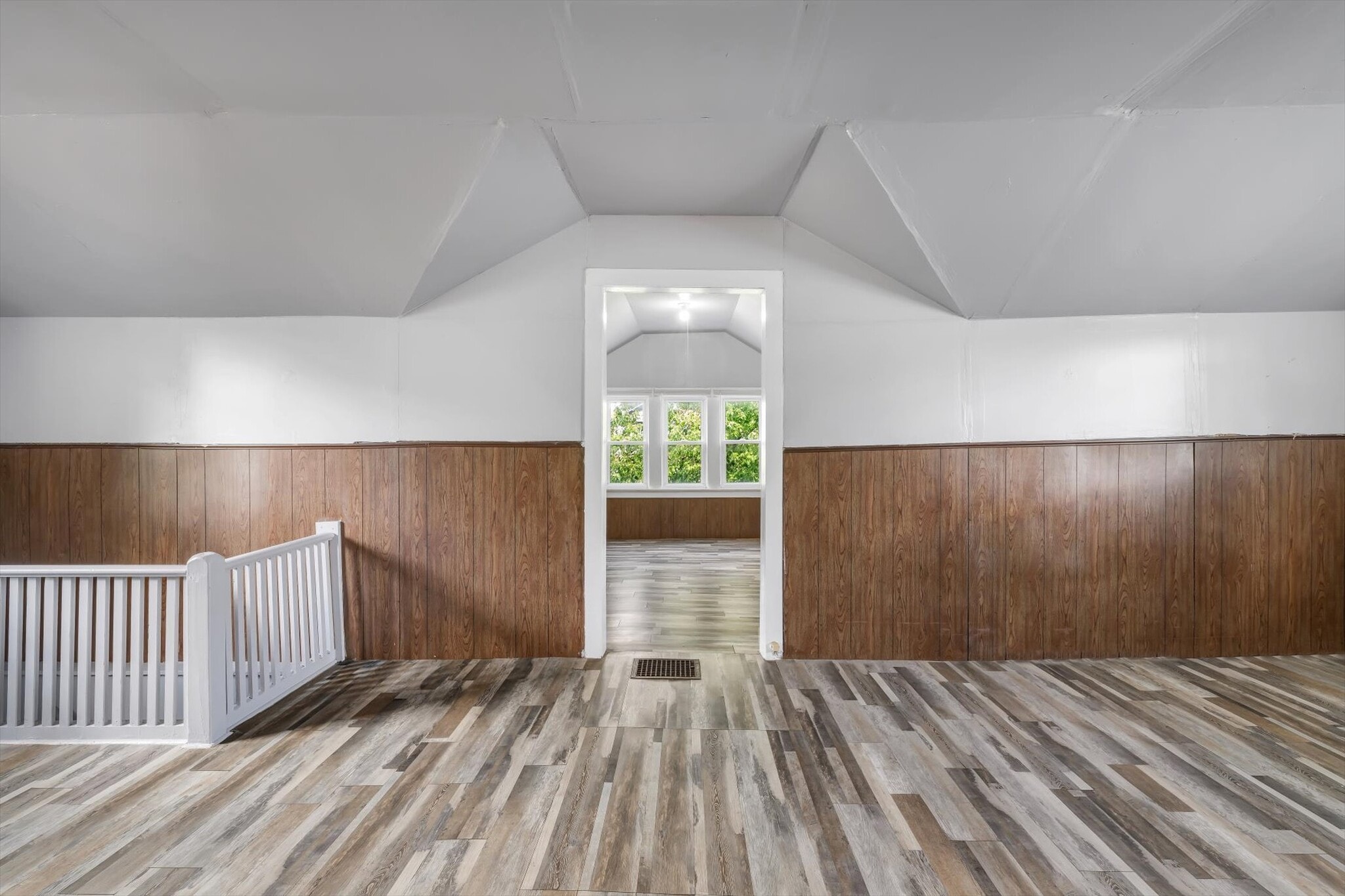 Building Photo - 1223 Gruner pl