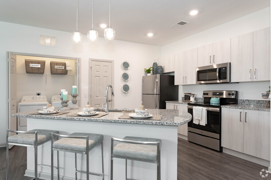 The Shoreline w/Garage 1273sqft - The Shore Luxury Apartment Homes