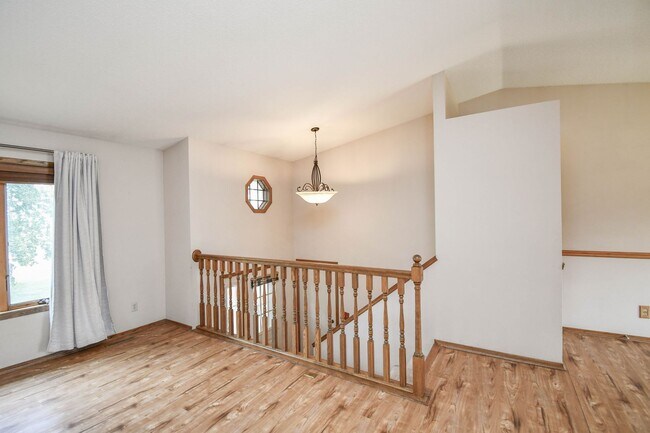 Building Photo - Spacious 4-Bedroom Acreage with Stunning Views Near Hartford — 1.5 Acres of Country Living!