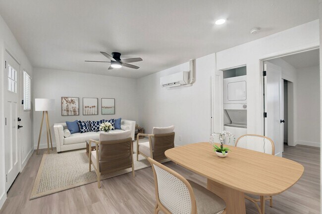 Building Photo - 1 Bed | 1 Bath -  Renovated Ground Level Unit