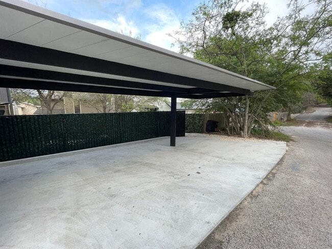 Building Photo - 2203 Walsh Tarlton Ln