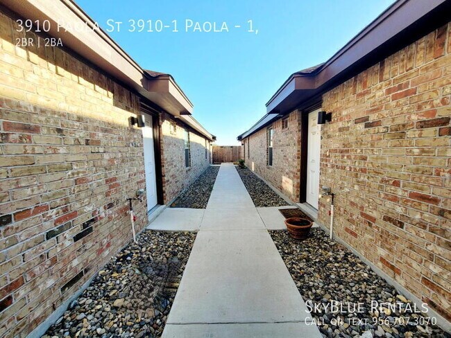 Building Photo - 3910 Paola St