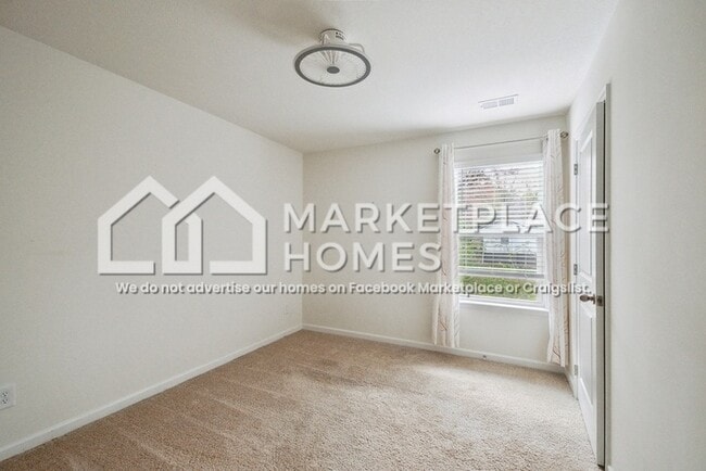 Building Photo - 1623 Sliger St