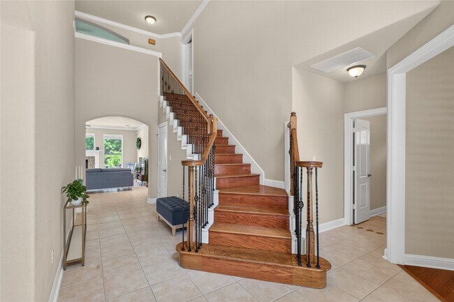Building Photo - 1722 Parklake Village Dr
